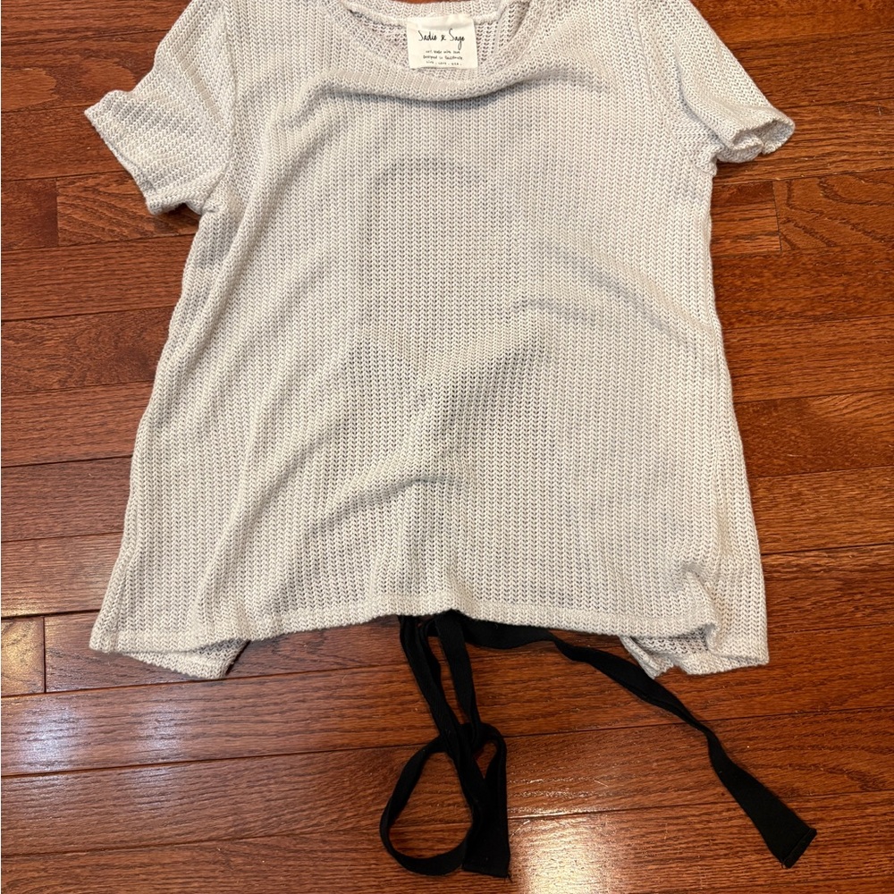 Light Gray Short Sleeve Top with Black Ties